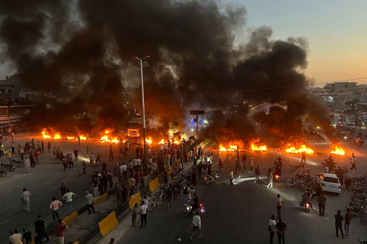Aumento do preço dos combustíveis e conflitos globais geram protestos em vários países